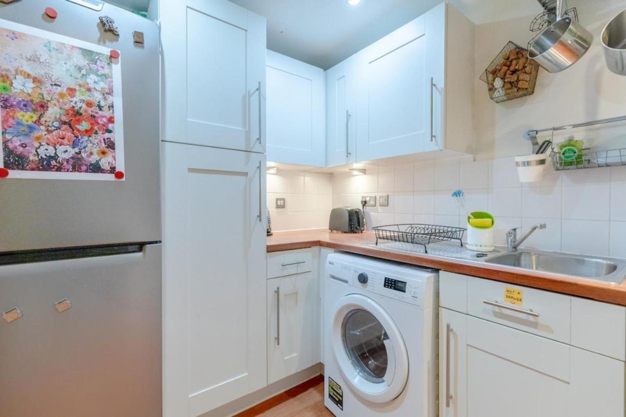 Warm & Inviting 1Bedroom Flat With Patio Camden Town! Londra Exterior foto