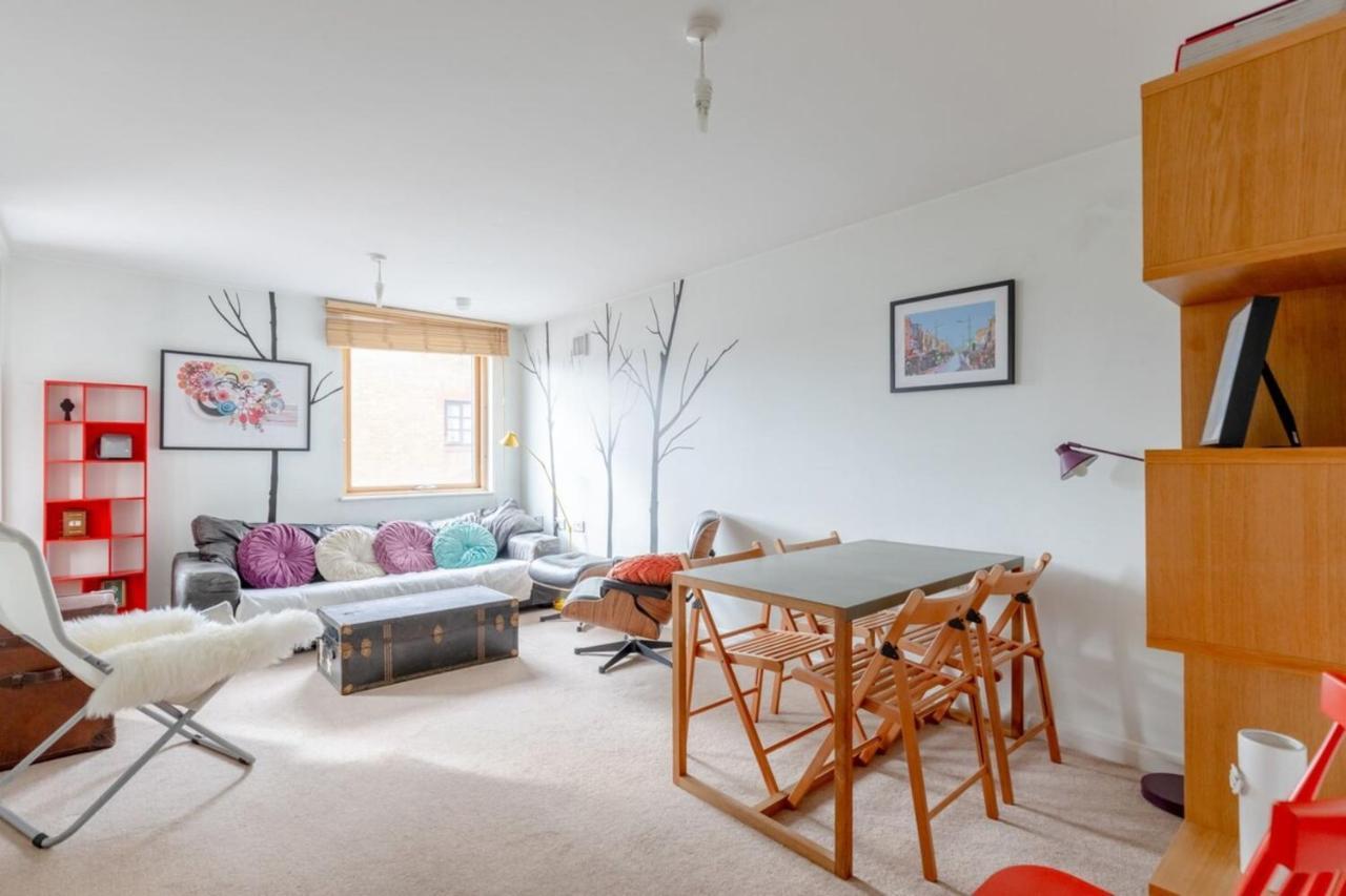 Warm & Inviting 1Bedroom Flat With Patio Camden Town! Londra Exterior foto