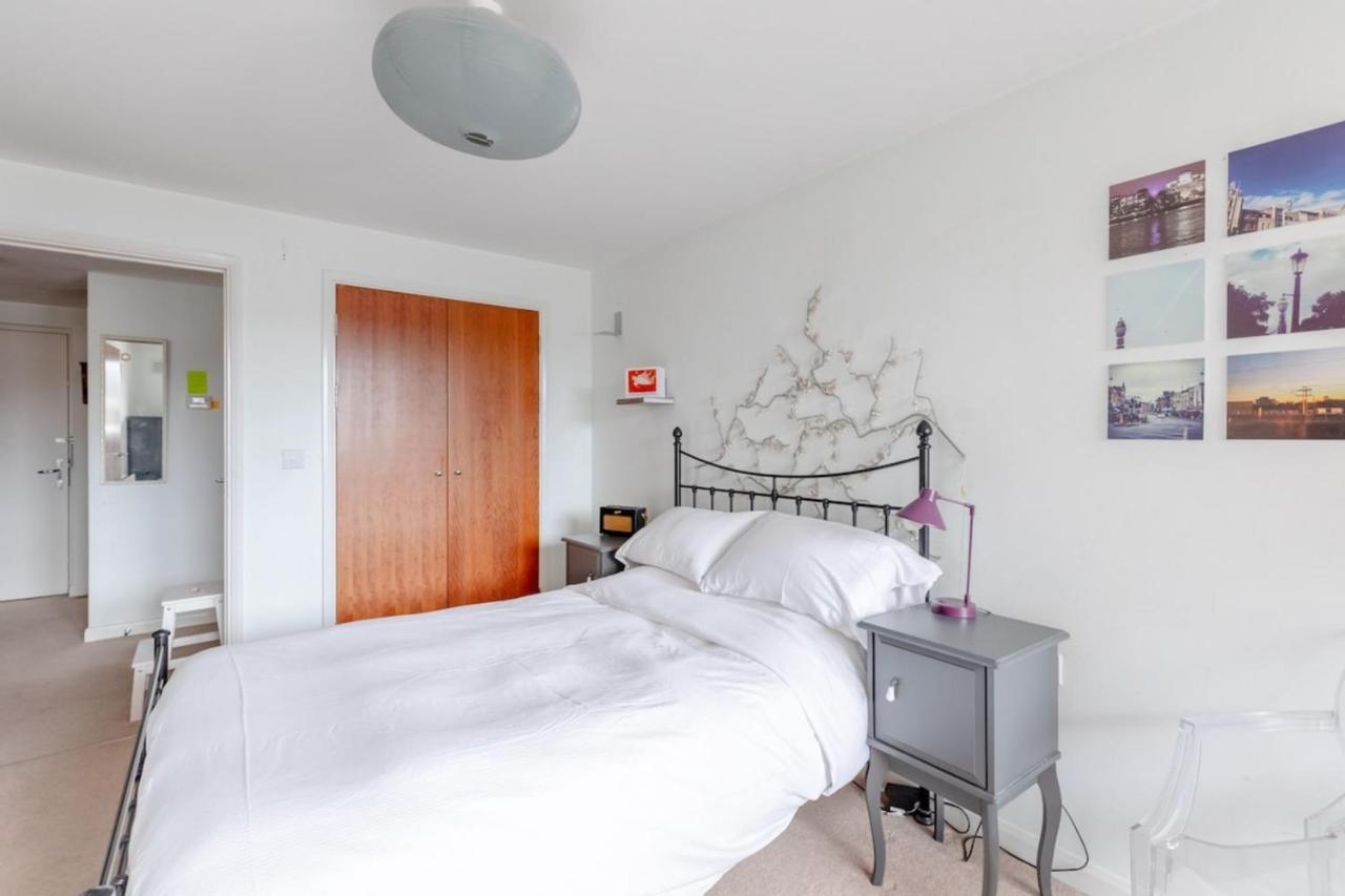 Warm & Inviting 1Bedroom Flat With Patio Camden Town! Londra Exterior foto